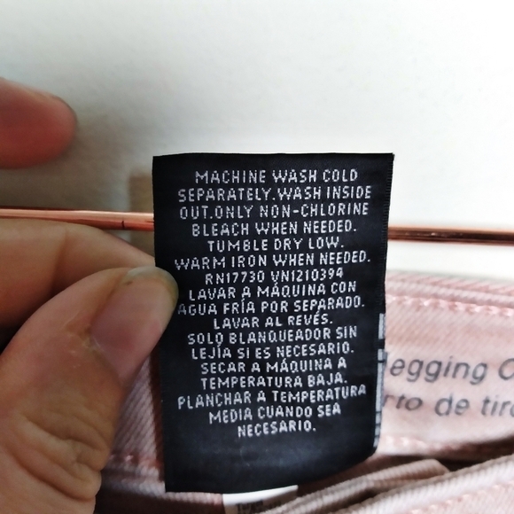 Mossimo Pink Super Stretch Cropped Jeggings Size 4/27 - Picture 8 of 8